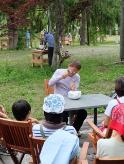 安田侃の「こころを彫る授業」